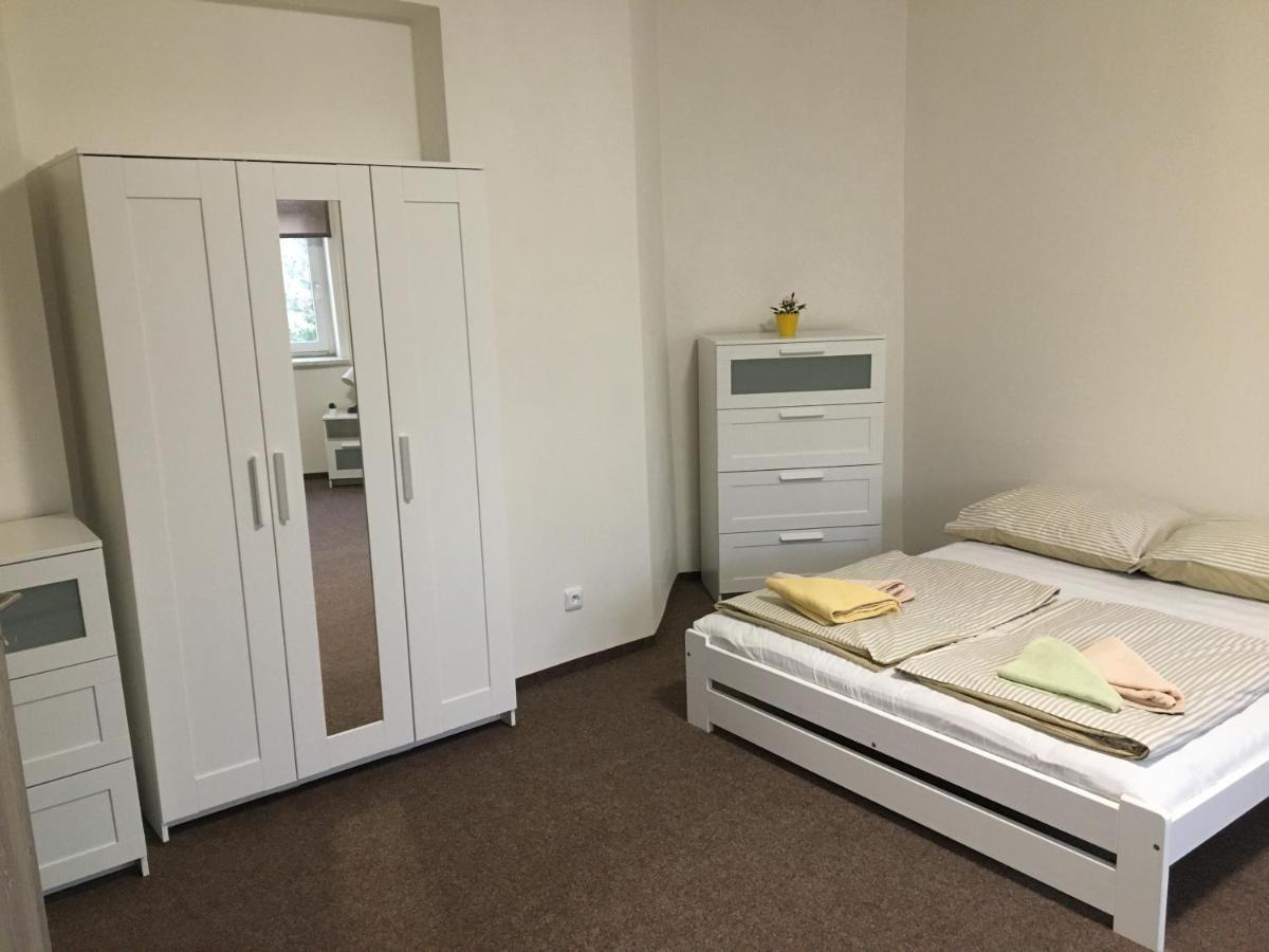 דצ'ין Apartmany U Muzea מראה חיצוני תמונה